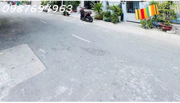 QUẬN 7, PHÚ THUẬN - CHỈ NHỈNH 80 TR/M2 - VỊ TRÍ ĐẸP - SỔ VUÔNG A4  - HẺM RỘNG THÔNG THOÁNG - GIÁ TỐT NHẤT KHU VỰC